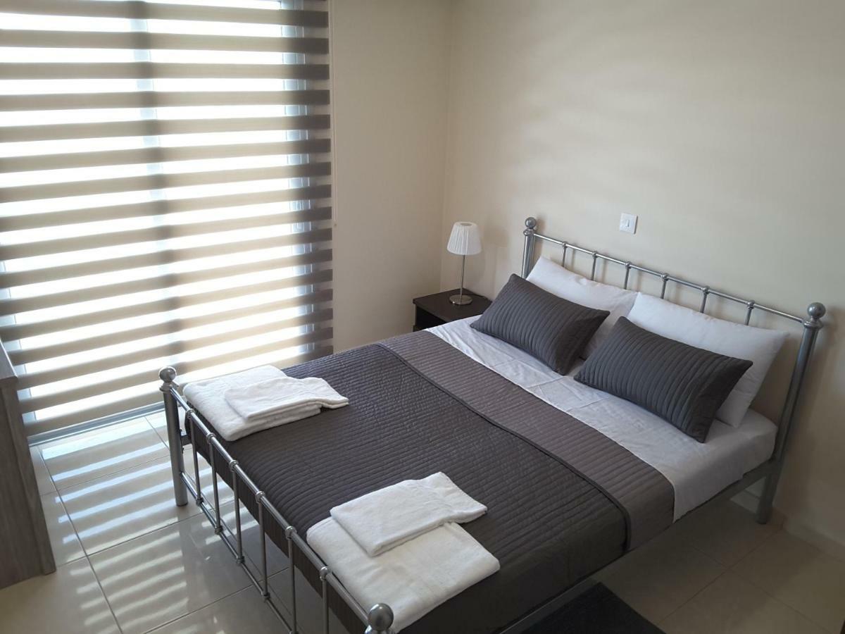 Lighthouse By The Sea Lovely 2Bdr Apartment Pafos Exterior foto