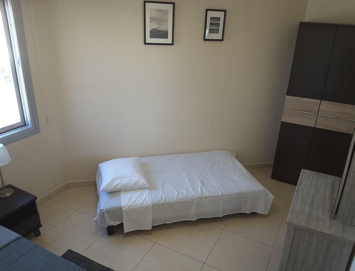 Lighthouse By The Sea Lovely 2Bdr Apartment Pafos Exterior foto