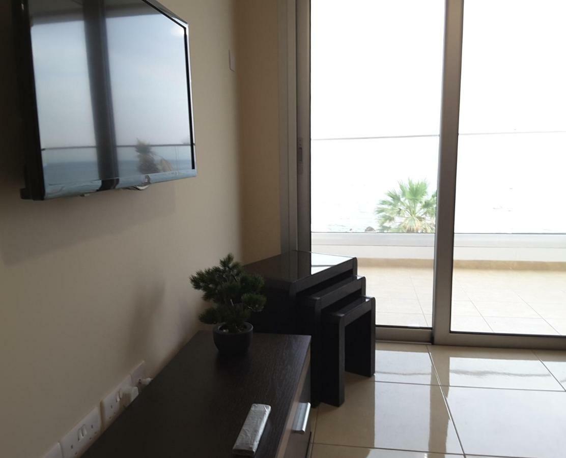 Lighthouse By The Sea Lovely 2Bdr Apartment Pafos Exterior foto