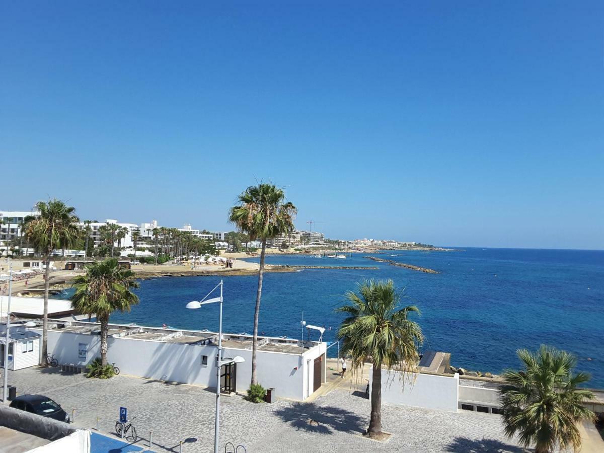 Lighthouse By The Sea Lovely 2Bdr Apartment Pafos Exterior foto